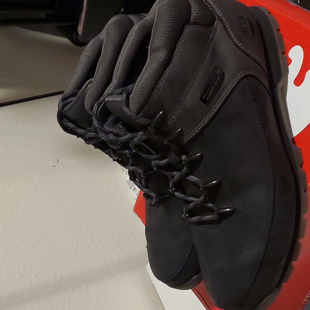 Men Timberland Boots size 11